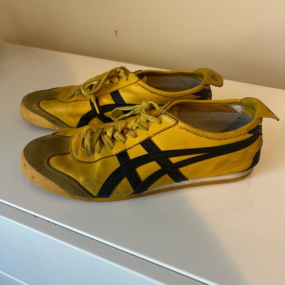 Onitsuka Tiger by Asics Yellow and Black Sneakers Mexico 66